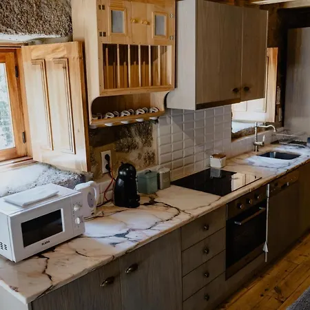 Casas Da Peneda - Geres *